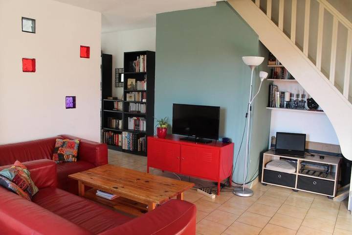 Location de vacances pour 6 personnes, avec Terrasse et Piscine à Saint-Théodorit