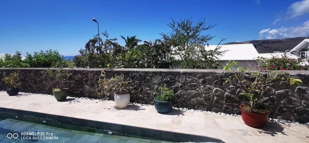 Villa pour 10 personnes, avec jardin ainsi que piscine et vue dans Saint-Gilles les Bains - 4