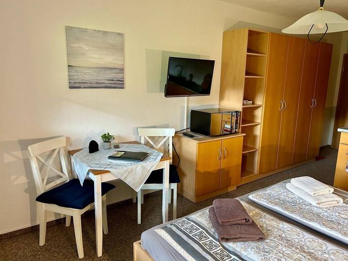 Ferienwohnung für 2 Personen, mit Sauna und Garten sowie Ausblick und Terrasse in Lengenfeld - 2