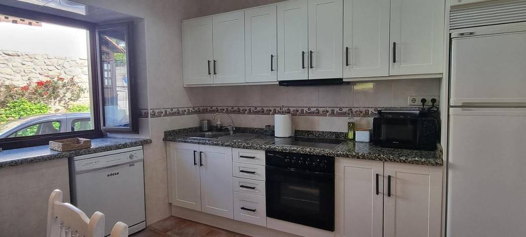 Casa de vacaciones para 10 personas, con balcón y vistas en Llanes - 3
