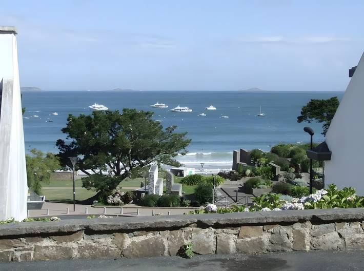 Ferienhaus für 6 Personen, mit Balkon und Garten in Perros-Guirec