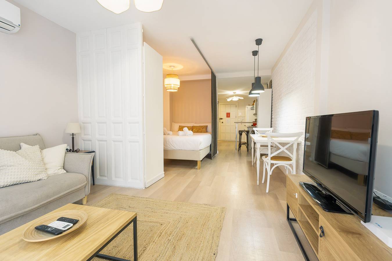 Gehele studio, Bazan 20 in El Barrio, Alicante