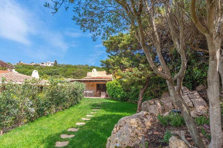 Villa pour 4 personnes, avec jardin et piscine à Porto Cervo