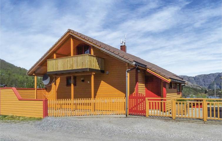 Ferienhaus für 11 Personen, mit Terrasse und Seeblick - 1