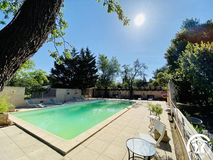 Gîte pour 6 personnes, avec jardin et piscine à Moux