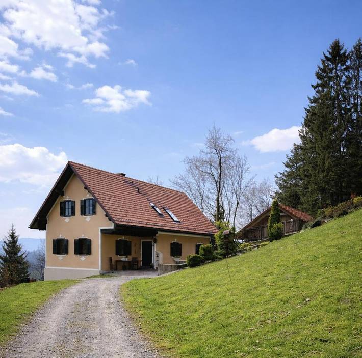 Ferienhaus für 5 Personen, mit Ausblick und Garten, mit Haustier