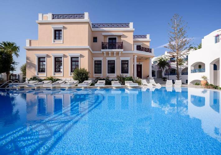 Resort per 2 persone, con Terrazza e Giardino nonché Piscina in Santorini