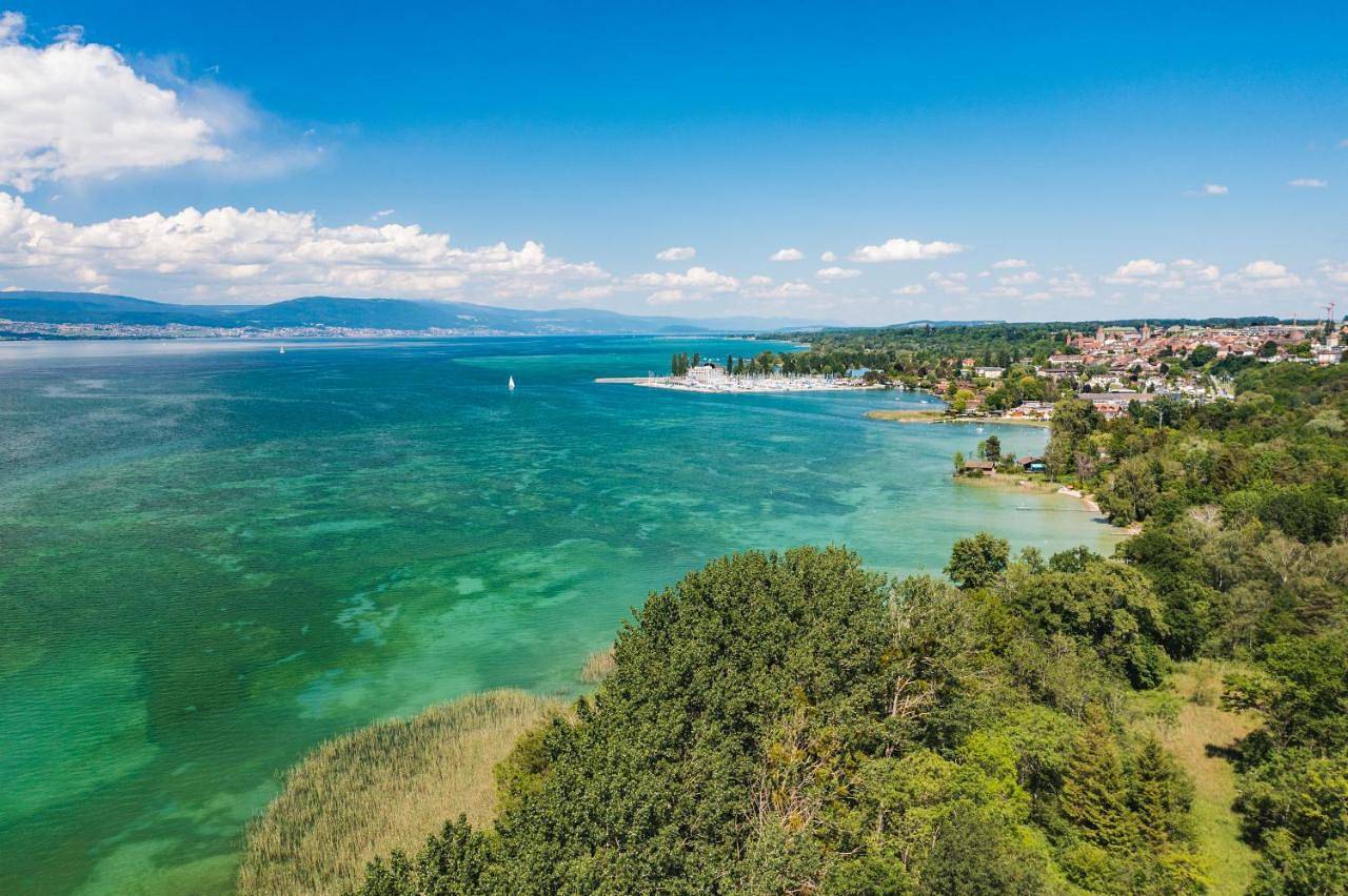 Guesthouse La Moliere, 3 bedrooms, private house, horse farm, full nature in Murist, Lake Neuchâtel