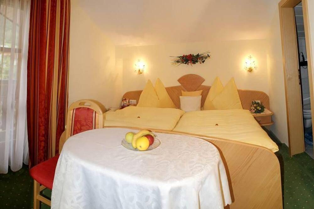 Doppelzimmer, Dusche, Wc - Sunnhäusl, Frühstückspension in Sankt Veit im Pongau, Ski Amadé