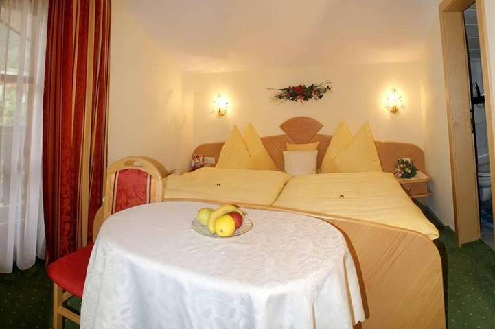 Doppelzimmer, Dusche, Wc - Sunnhäusl, Frühstückspension in Sankt Veit im Pongau, Ski Amadé
