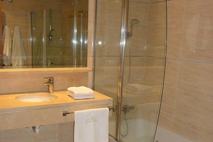 Entire apartment, Air-conditioned apartment directly on the sunny beach in Tarajal, Tazacorte