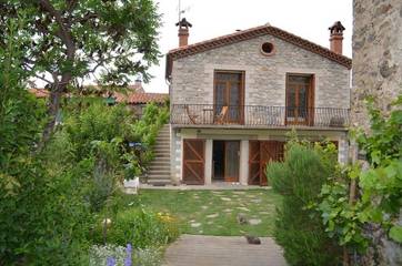 Gîte pour 5 personnes, avec jardin et vue à Taurinya