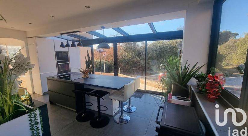 Villa pour 2 personnes, avec balcon et piscine
