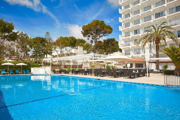Hotel für 3 Personen, mit Balkon und Terrasse sowie Garten und Pool in Canyamel - 4