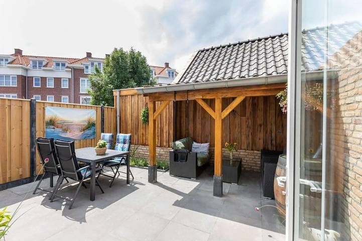 Ferienhaus für 4 Personen, mit Terrasse und Garten in Westkapelle