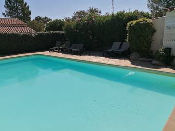 Cottage pour 6 personnes, avec jardin ainsi que piscine et terrasse à San-Gavino-di-Carbini