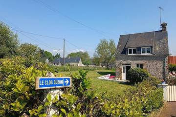 Location de vacances pour 6 personnes, avec jardin et terrasse à Saint-Martin-de-Landelles