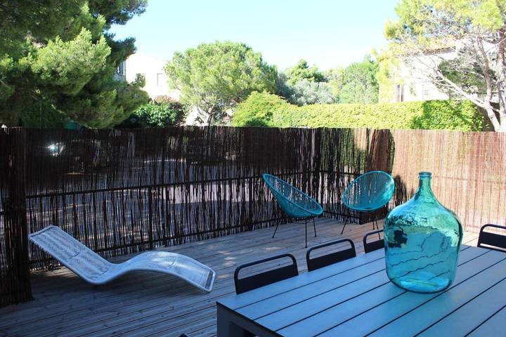 Location de vacances pour 6 personnes, avec Balcon ainsi que Terrasse et Vue à Caves - 4