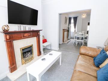 Cottage for 8 People in Buxton, Peak District, Photo 3