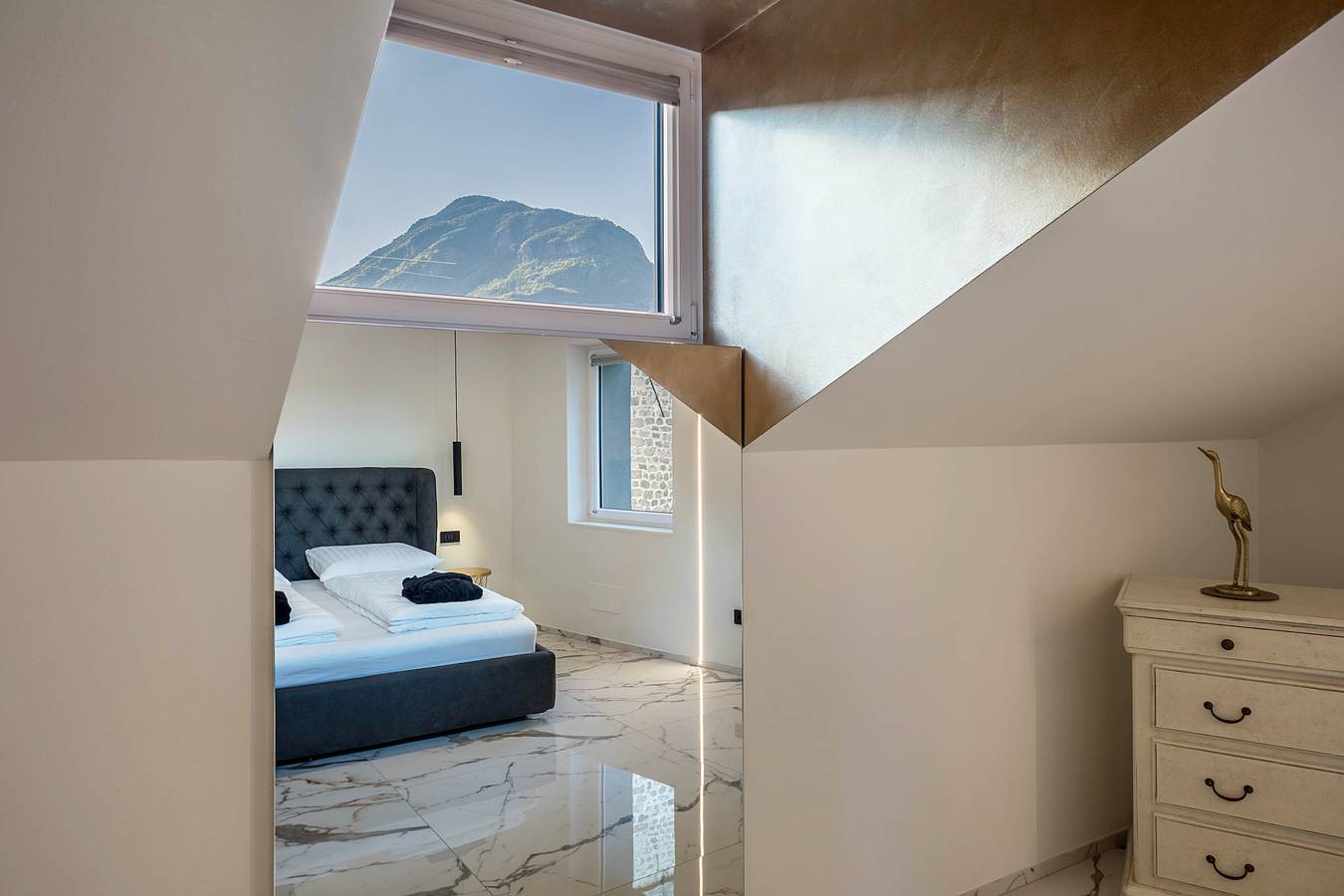 Geheel appartement, Appartement 'App 301 Palazzo Cavour' met uitzicht op de bergen, Wifi en airconditioning in Centro-Piani-Rencio, Bozen