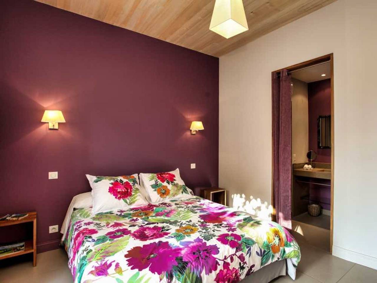 Chambre Lilas – Charme naturel et confort in Carsac-Aillac, Périgord Noir