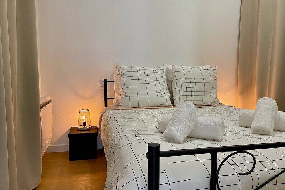 Entire apartment, Fleur de Lys: Arrivée autonome-Clim-Linge Inclus in Romorantin-Lanthenay, Sologne