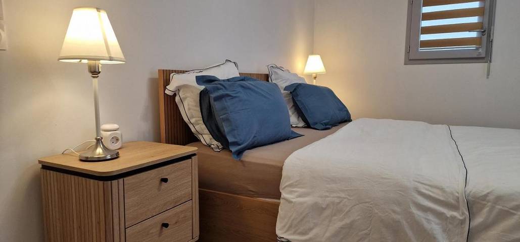 Gîte pour 3 personnes, avec vue et terrasse, animaux acceptés à Lieusaint - 2