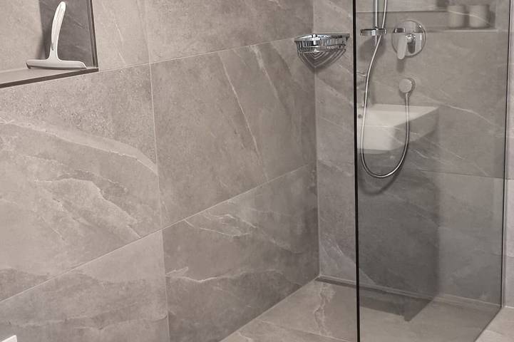 Ganze Wohnung, Schöne 2 Zimmer Ferienwohnung mit 70 m² in Kressbronn in Guter Lage in Kressbronn am Bodensee, Region Bodensee-Oberschwaben