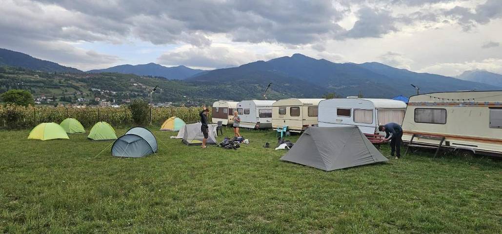 Camping für 4 Personen, mit Terrasse und Garten sowie Ausblick in Montenegro