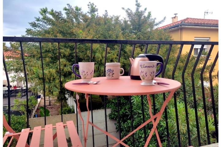Gîte pour 2 personnes, avec balcon, adapté aux familles dans Canet-Plage