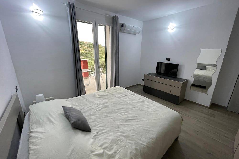 3 Bedroom Villa in Liguria in Imperia, Riviera di Ponente