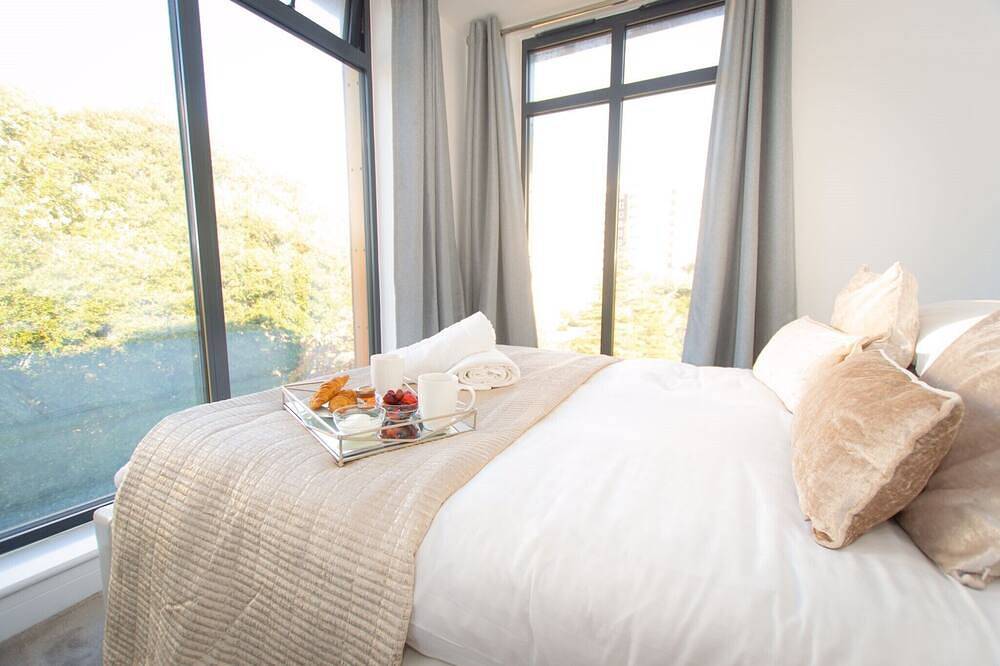 Ganze Wohnung, Panoramic Penthouse With Sea & City Views in Bournemouth, Südwestengland