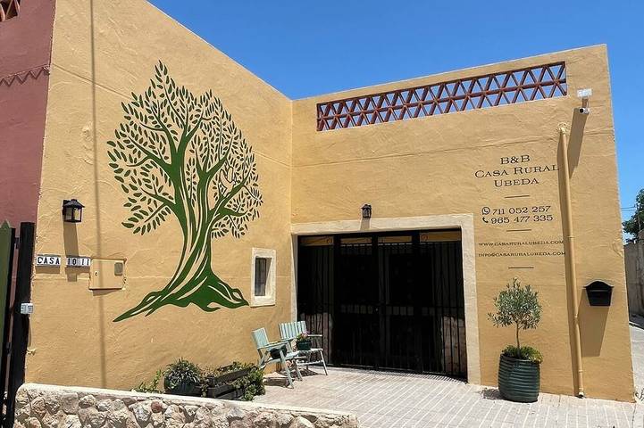 Apartamento para 17 personas, con jardín y terraza en Pinoso