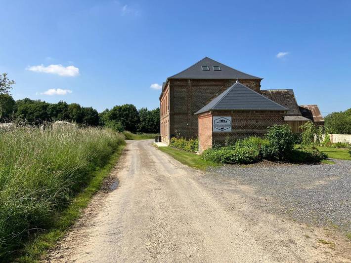 Gîte pour 10 personnes, avec jardin et vue, animaux acceptés dans Landouzy-la-Cour