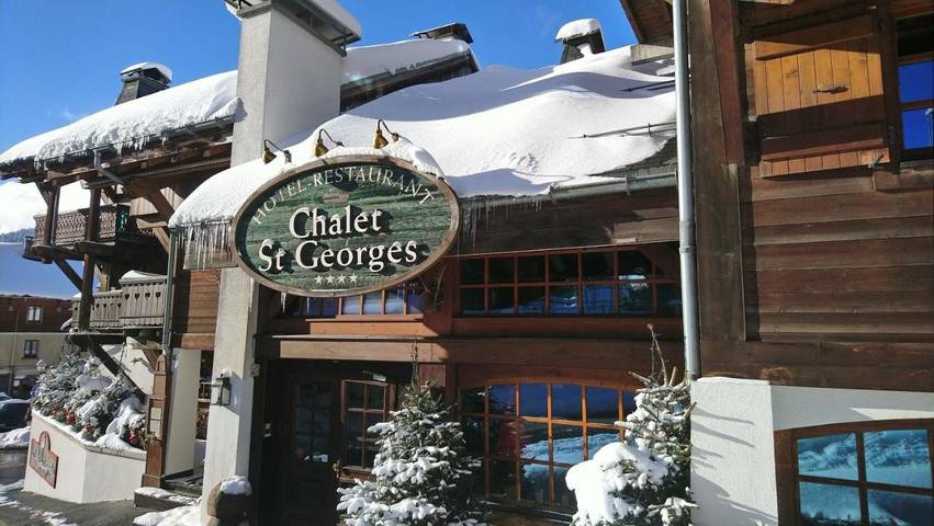 Hôtel pour 2 personnes, avec Jacuzzi ainsi que Terrasse et Sauna dans Office de Tourisme de Megeve - 2