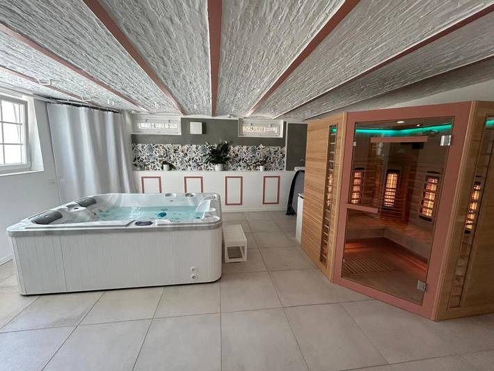 Chambre d’hôte pour 2 personnes, avec Balcon et Jacuzzi ainsi que Terrasse et Jardin en Picardie - 4