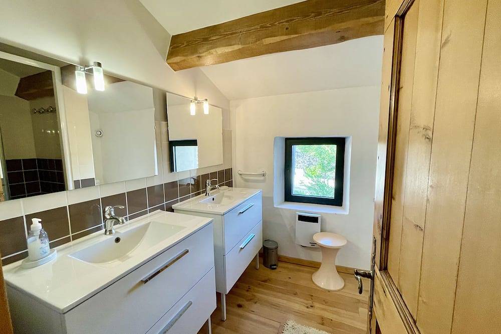 Hameau De Belfort à Blandas / Navacelles.   30770   Le Sureau.  106 M2 in Blandas, Parc national des Cévennes