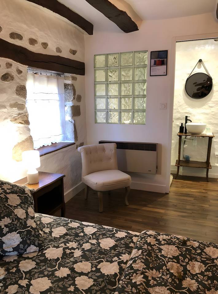 Chambre d’hôte pour 2 personnes, avec jardin dans la Creuse - 3