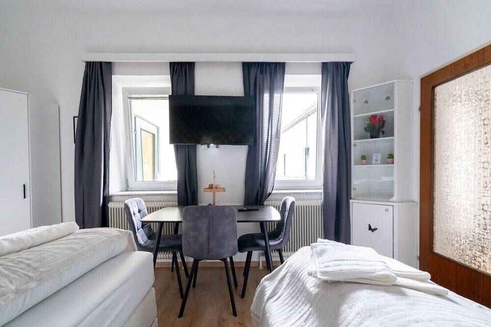 Ganze Wohnung, Apartment at Main Square • 35 m² • Netflix • Quiet in Leoben, Lavanttaler Alpen