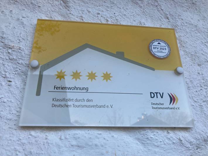 Ganze Ferienwohnung, Ferienwohnungen Christoph in der Edelweißstraße - Ferienwohnung Edelweiß, für 3 Personen, 40 qm, Terrasse in Pfaffing, Landkreis Rosenheim