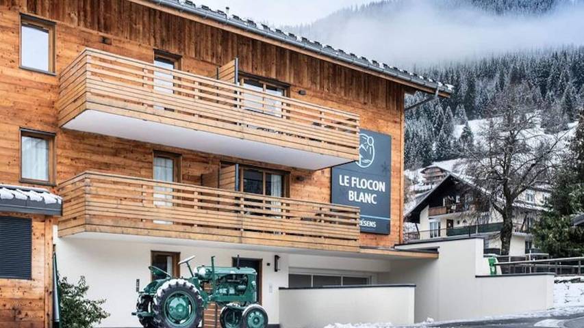 Gîte pour 5 personnes dans Office De Tourisme De La Chapelle D Abondance - 2