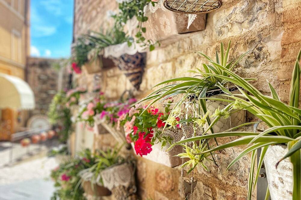 Entire apartment, Spellohouse Altana Suite in Spello, Perugia Province