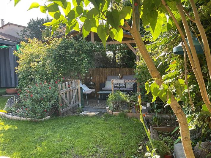 Location de vacances pour 2 personnes, avec jardin et jacuzzi à La Tour-de-Salvagny - 3