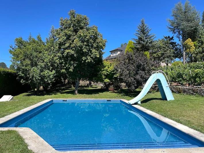 Chalet para 12 personas, con piscina además de vistas y jardín - 1