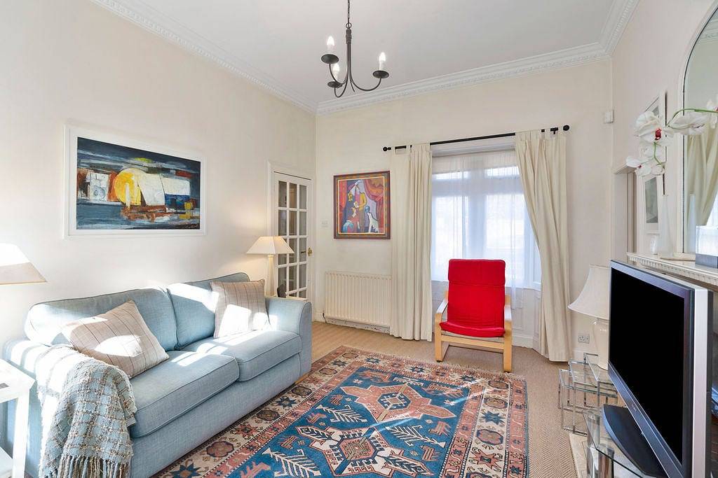 GuestReady - Encanto clásico cerca de Holyrood Park in Newington (Edinburgh), Edimburgo
