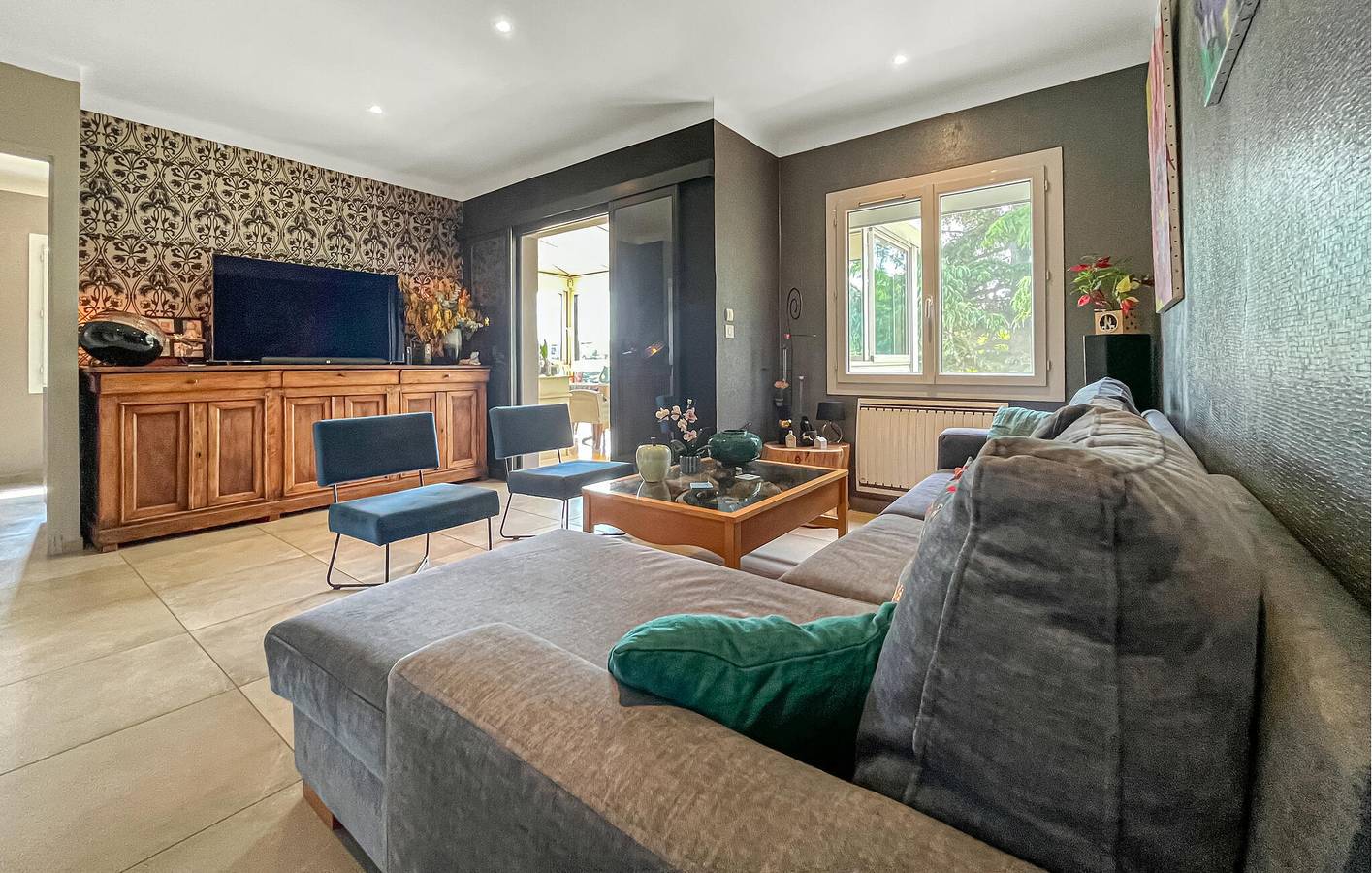 Gemütliche Wohnung mit Pool in Nîmes, WiFi & Parkplatz in Nîmes, Nimes und Umgebung