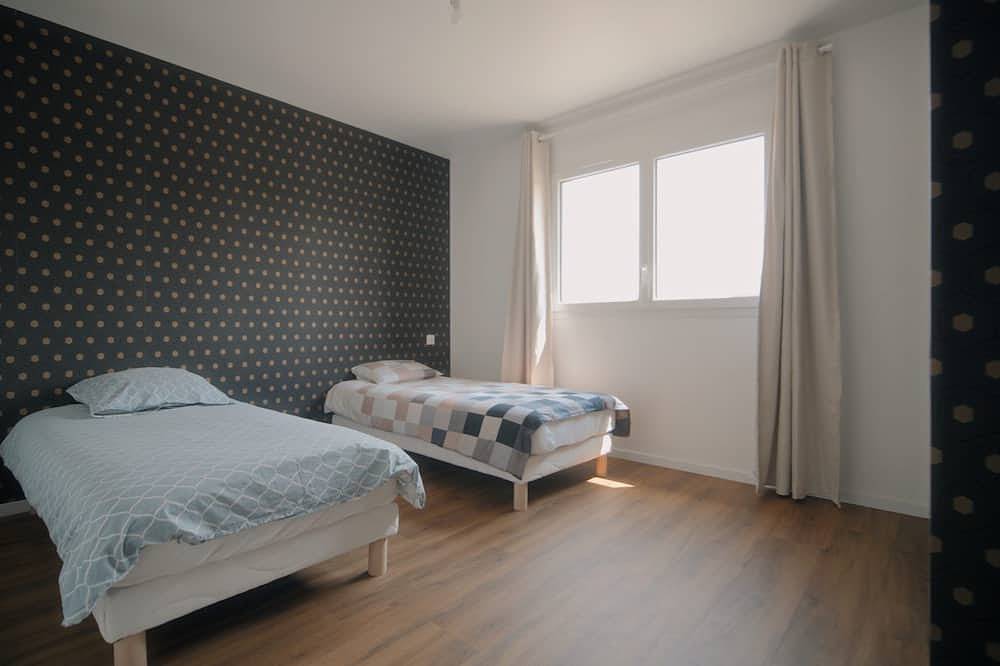 Villa Contemporaine Neuve Et Spacieuse in Pont-du-Château, Région de Clermont-Ferrand