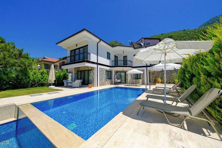 Villa for 6 people, with balcony and garden in Fethiye