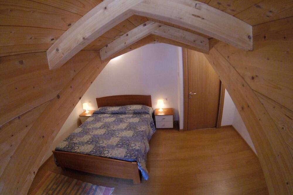 Ganze Wohnung, Wohnung mit Bergblick in Tiarno di Sotto, Ledro