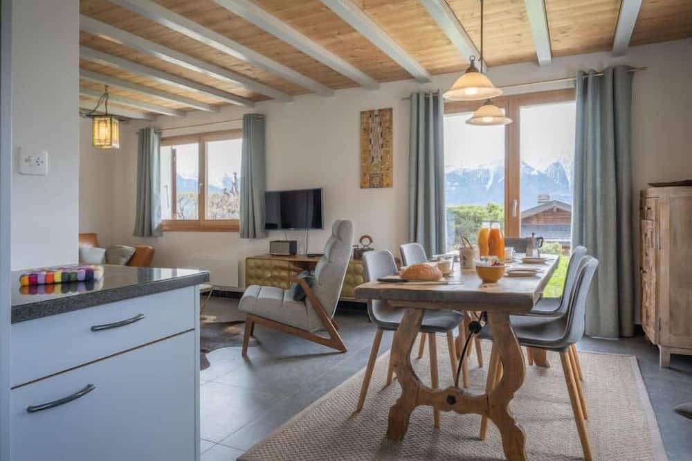 Phipalo by Interhome in Ovronnaz, Leytron